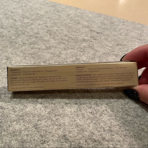 Stila Stay All Day Waterproof Intense Black Felt Tip Liquid Eyeliner - Picture 3 of 6